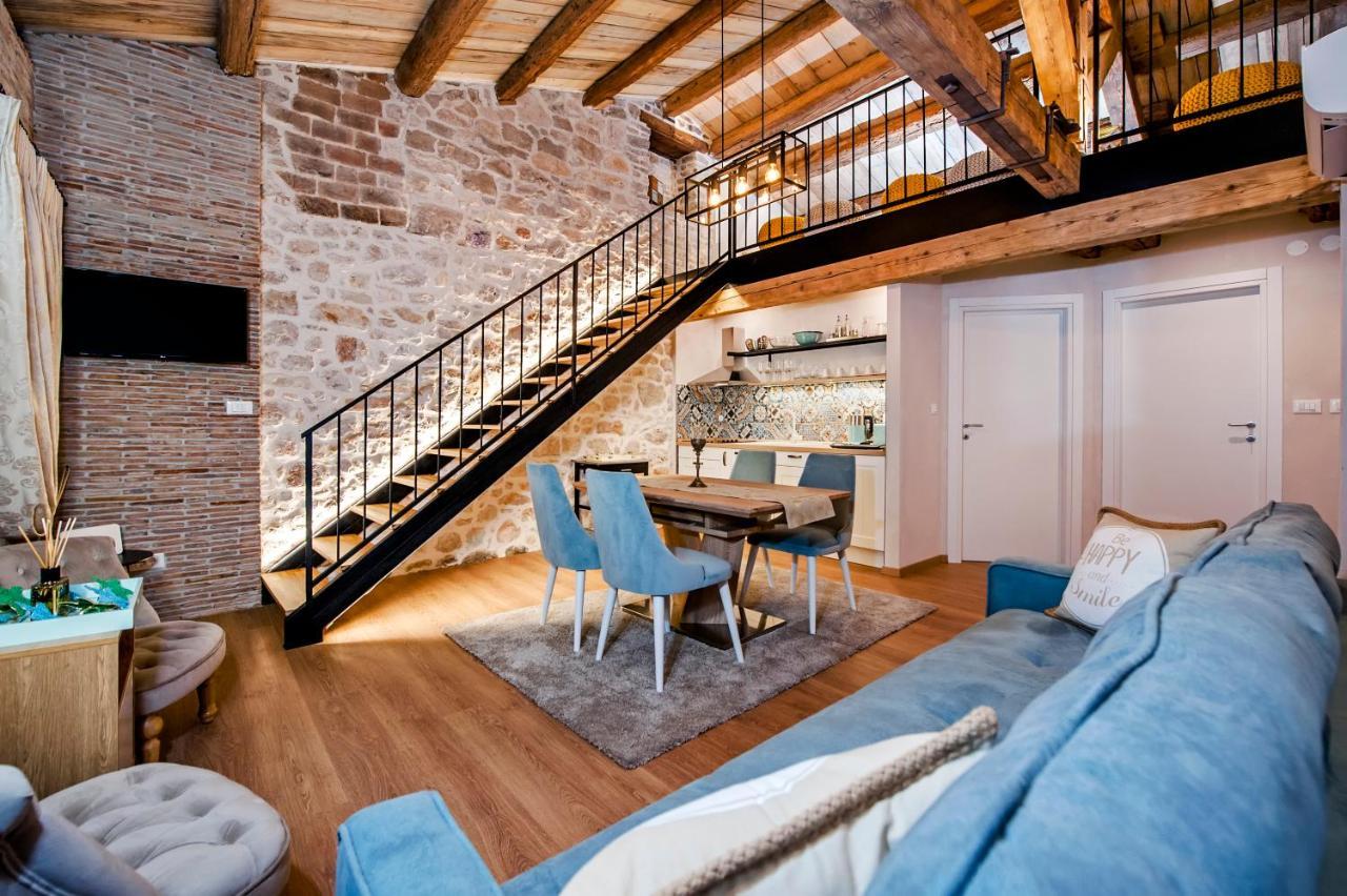 Apartments Casa De Amicis โรวีน ภายนอก รูปภาพ