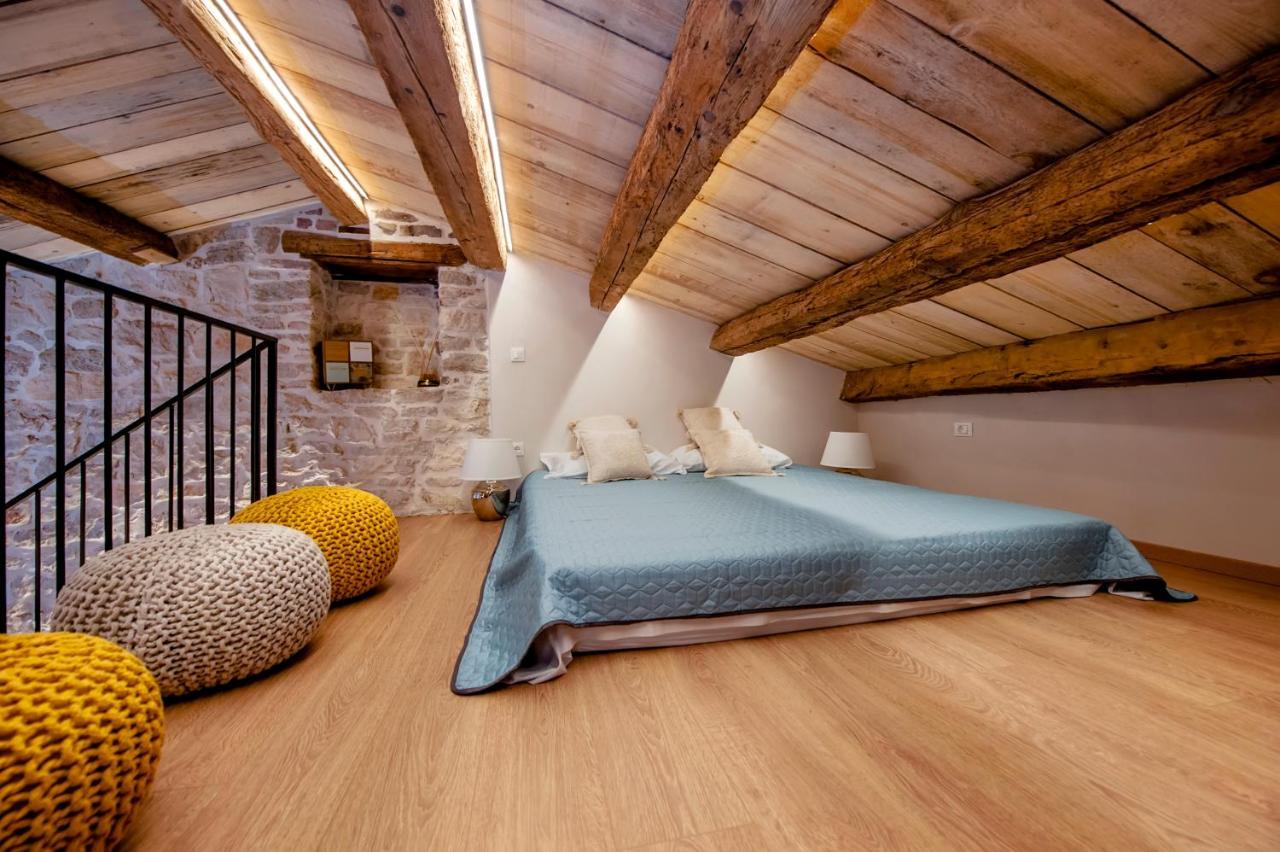 Apartments Casa De Amicis โรวีน ภายนอก รูปภาพ