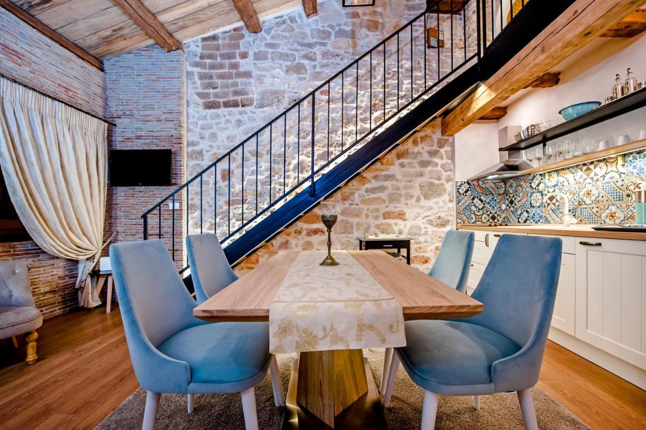 Apartments Casa De Amicis โรวีน ภายนอก รูปภาพ