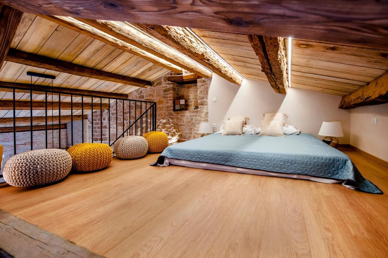 Apartments Casa De Amicis โรวีน ภายนอก รูปภาพ