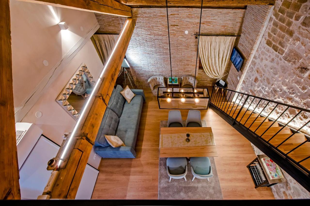 Apartments Casa De Amicis โรวีน ภายนอก รูปภาพ