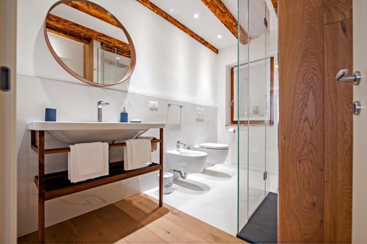 Apartments Casa De Amicis โรวีน ภายนอก รูปภาพ