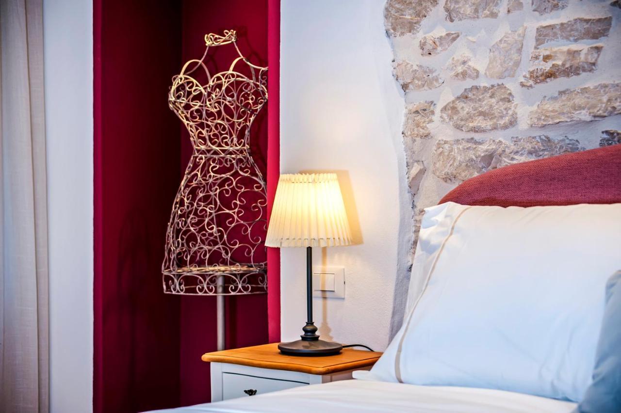 Apartments Casa De Amicis โรวีน ภายนอก รูปภาพ