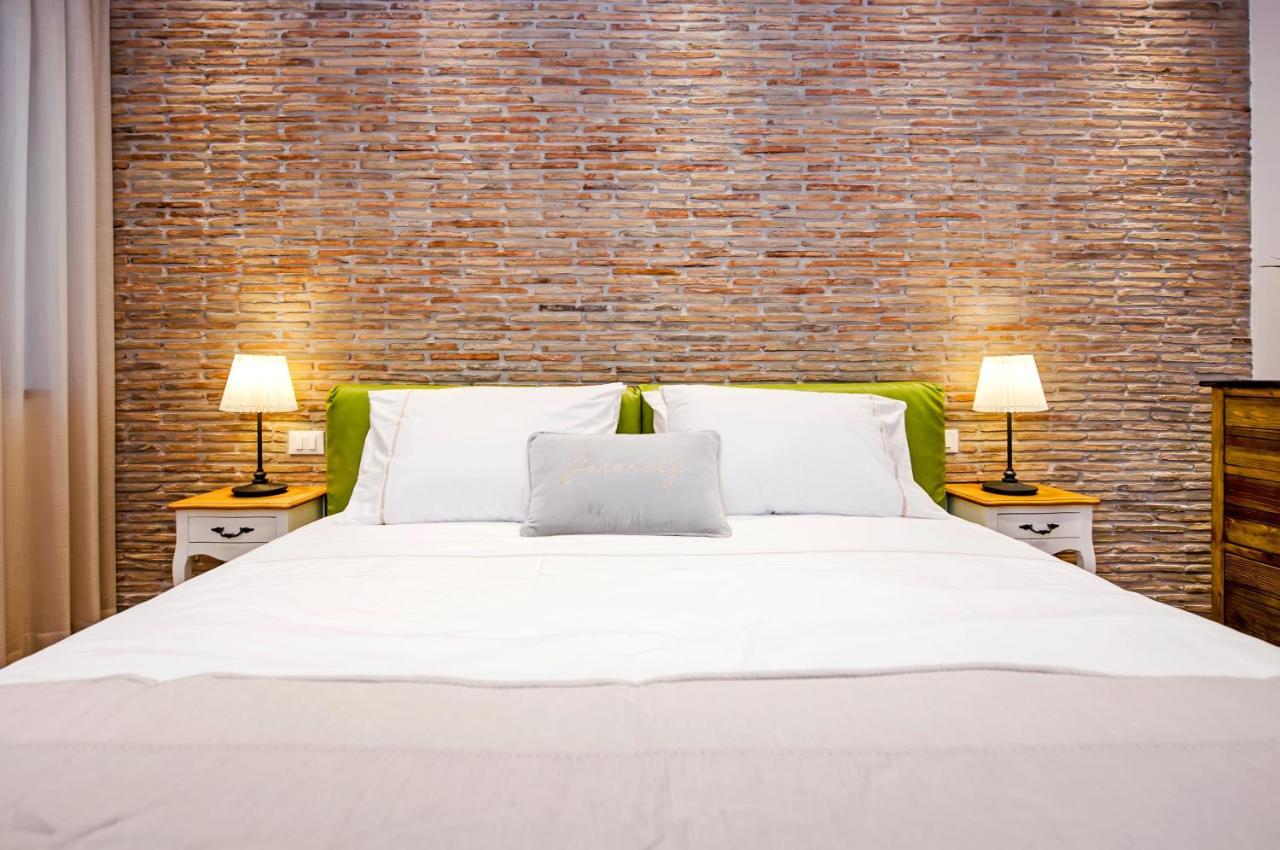 Apartments Casa De Amicis โรวีน ภายนอก รูปภาพ