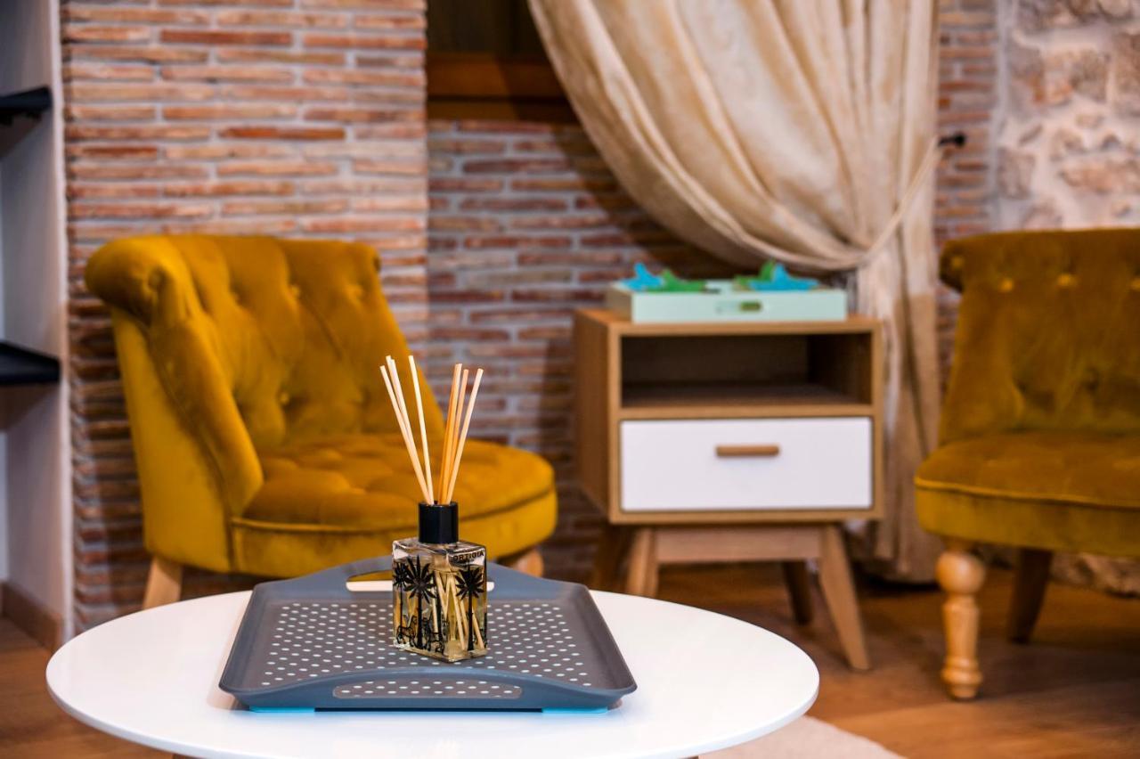 Apartments Casa De Amicis โรวีน ภายนอก รูปภาพ